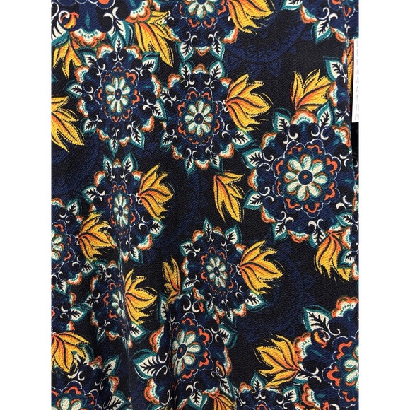 NWT - LulaRoe Azure Style Skirt - Small - Beautiful‎ Floral Pattern - Picture 2 of 3